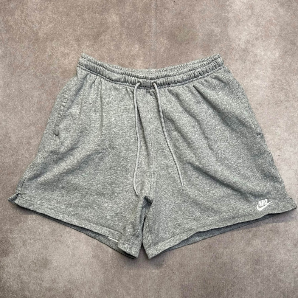 Nike Mens Sportswear Club Fleece Shorts Grey Heather FN3520-063 Size M